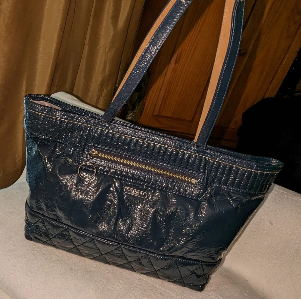 Coach Poppy liquid gloss soft navy patent leather tote.18674